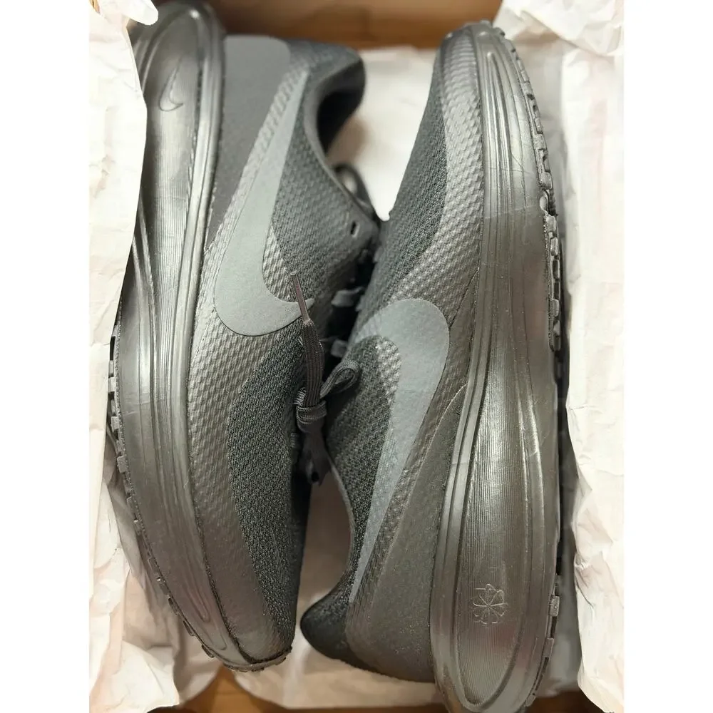NEW! W Nike Revolution 8 Size10/8.5 Black Running Walking Sneakers Unisex